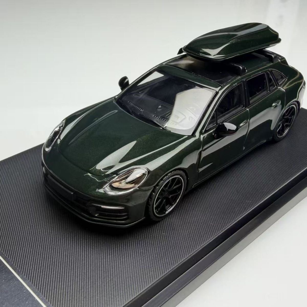 Modelo de Auto de Aleación Por - Die Cast Car 1 64 reseña y precio
